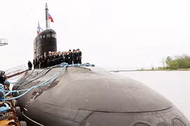 Việt Nam-Nga ký biên bản chuyển giao tàu ngầm đầu tiên