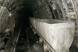 Sập mỏ than ở Nga, hơn 100 người bị mắc kẹt