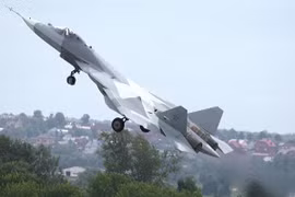 Máy bay tàng hình PAK FA của Nga thiết lập kỷ lục mới