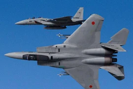 Nhật triển khai gấp đôi máy bay F-15 tới gần đảo tranh chấp với Trung Quốc 