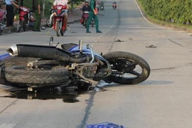 Hai xe máy đâm nhau, hai người chết thảm