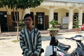 Người dân vây bắt đối tượng trộm xe máy