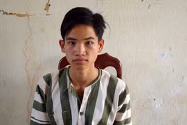 Coi thi, một chiến sỹ Công an vẫn cảnh giác bắt trộm