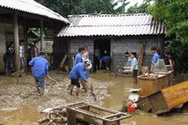 Lũ ống gây sạt lở, cắt đứt giao thông tại Lai Châu