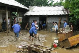 Lũ ống gây sạt lở, cắt đứt giao thông tại Lai Châu