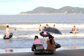 Nam sinh viên chết đuối ở biển Cửa Lò