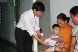 Bảo hiểm nhân thọ hỗ trợ kịp thời cho nạn nhân siêu bão 