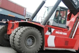 Ấn nhầm chân ga đâm chết người