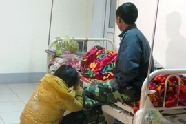 Không chịu nằm chung giường, bệnh nhân chết tại hành lang bệnh viện