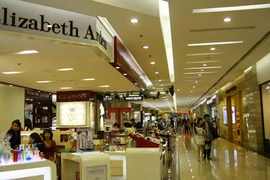 Tưng bừng khuyến mại mừng sinh nhật Vincom center Bà Triệu 