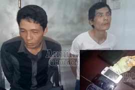 Vừa móc trộm điện thoại thì bị trinh sát bắt