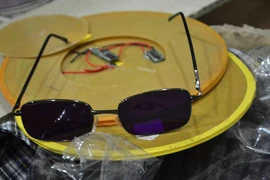 Thu giữ hàng trăm thiết bị cờ bạc bịp công nghệ cao