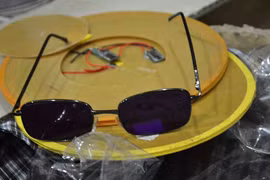 Thu giữ hàng trăm thiết bị cờ bạc bịp công nghệ cao