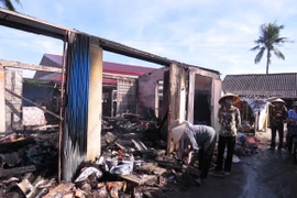 “Bà hỏa” khiến 8 hộ tiểu thương chợ Vàm Láng trắng tay ngày mùng 1