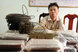 Phát hiện đối tượng vận chuyển 200 cây thuốc nổ lên bãi vàng