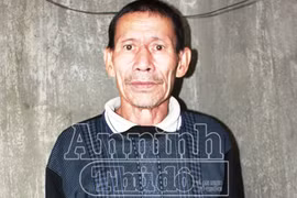 Cụ ông 62 tuổi 7 lần hiếp dâm cháu ngoại 7 tuổi