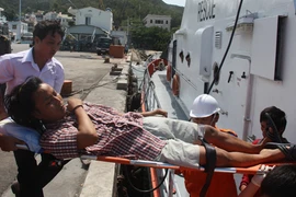 Cứu thuyền viên nước ngoài bị đâm thủng ngực trên biển Đông