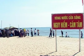 Tắm cửa sông, 2 học sinh đuối nước