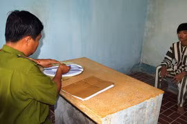 Vờ nhờ sửa áo, rồi ra tay sát hại người phụ nữ tốt bụng