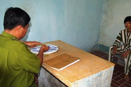 Vờ nhờ sửa áo, rồi ra tay sát hại người phụ nữ tốt bụng