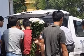 Nam thanh niên bị chết oan khi đang đi mua sắm cùng mẹ