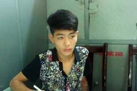 Năn nỉ “xin” tiền lái xe taxi không được, "đành" quay ra cướp