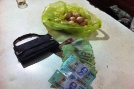 Bắt nữ quái chuyên đóng kịch lừa đảo các ông bà già