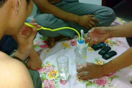 Triệt phá nhiều “đại lý” chuyên cung cấp “đá” cho các tụ điểm ăn chơi