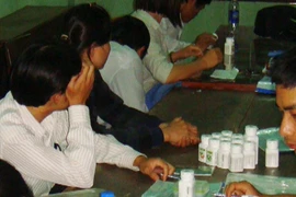 Phát hiện một nhóm đối tượng khám chữa bệnh trái phép