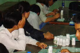 Phát hiện một nhóm đối tượng khám chữa bệnh trái phép