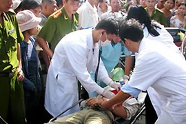 Chém vợ rồi tự sát bằng điện