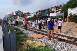 Hà Nội: Một người giúp việc bị tàu hỏa đâm tử vong