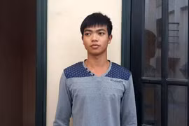 Chém người xong bỏ trốn bằng cách...xin nhập ngũ