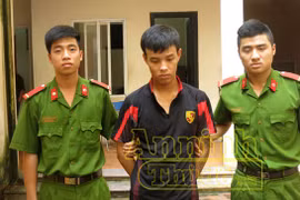 Dụ bạn ra quán game chơi để lừa lấy xe máy đem đi cầm đồ