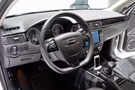 Chú rể sắp cưới bị hàng xóm phá cửa xe ô tô “cuỗm” gần 300 triệu đồng