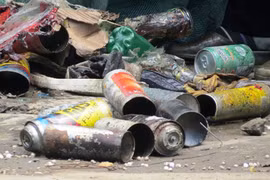 Nhà cháy, 1 cụ bà nhập viện do hàng chục bình gas mi-ni phát nổ