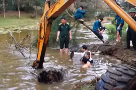 Trục vớt và xử lý thành công quả bom nặng 250kg