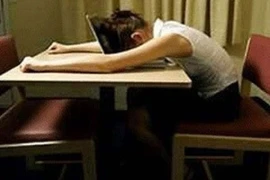 Lừa bạn gái mới quen trên mạng đi chơi, chiếm đoạt hết tài sản