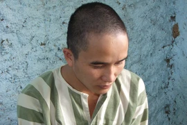 Nhậu xong, xông vào nhà người quen cướp tài sản