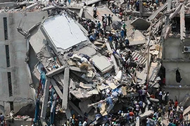 Sập tòa nhà 8 tầng, ít nhất 70 người thiệt mạng.