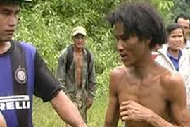 Khởi công xây nhà tình nghĩa cho cha con “người rừng”