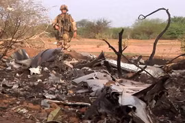 Pháp và Algeria mâu thuẫn về số người chết của AH 5017 bị rơi