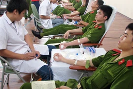 Giọt máu nghĩa tình vì đồng đội thân yêu