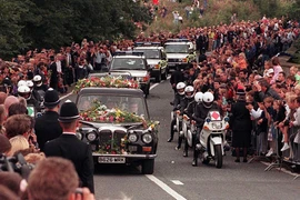 "Bà đầm thép" Thatcher được tổ chức lễ tang theo nghi thức quân đội