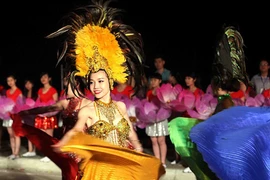 Carnaval Hạ Long 2014 rực rỡ sắc màu