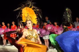 Carnaval Hạ Long 2014 rực rỡ sắc màu