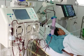 Sau 168 giờ lọc máu liên tục, nữ bệnh nhân được cứu sống