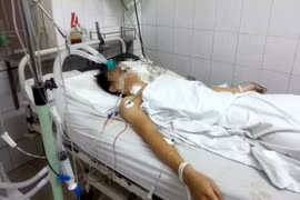 Một “phi công trẻ” bị đâm thấu ngực khi đang hú hí cùng nhân tình ở khách sạn