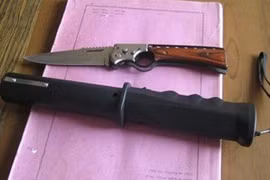 Ổ nhóm chuyên dùng dùi cui điện cướp xe máy