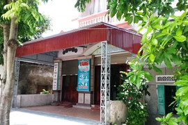 Một tiệm vàng bị nhóm trộm khoắng sạch vàng ta, để lại vàng tây